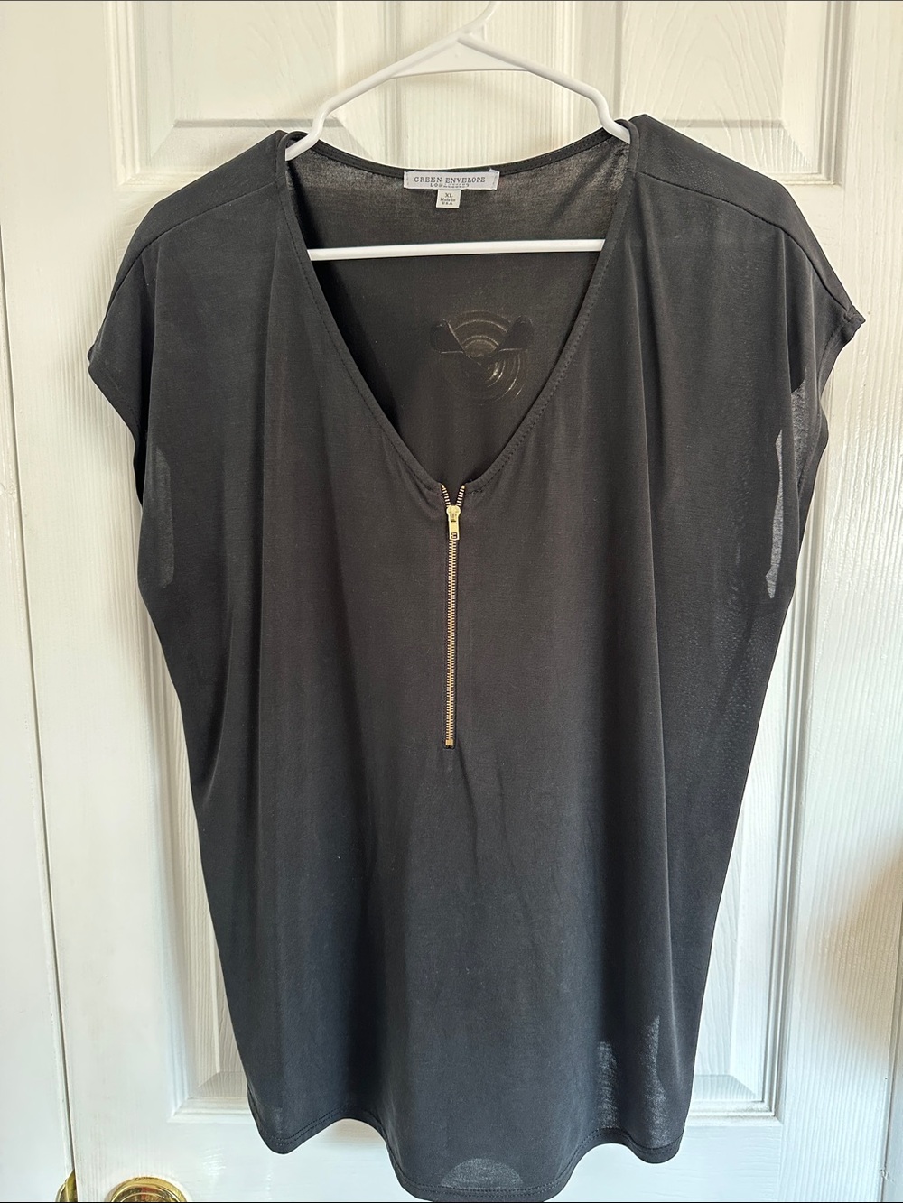 Green Envelope Black V-Neck Zip Front Short Tunic XL